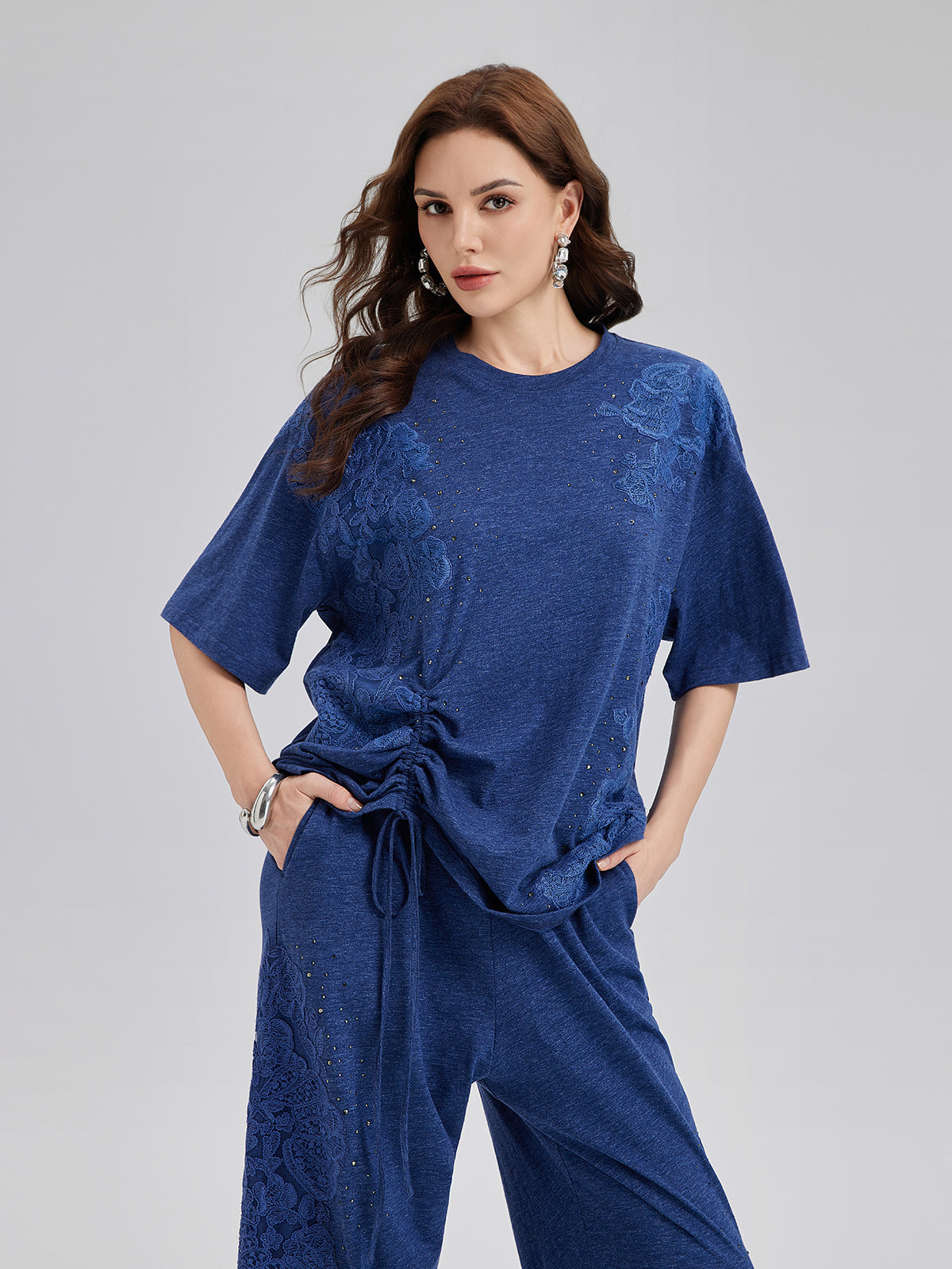 El İşi Dantel Aplike Triko Büzgülü Bluz