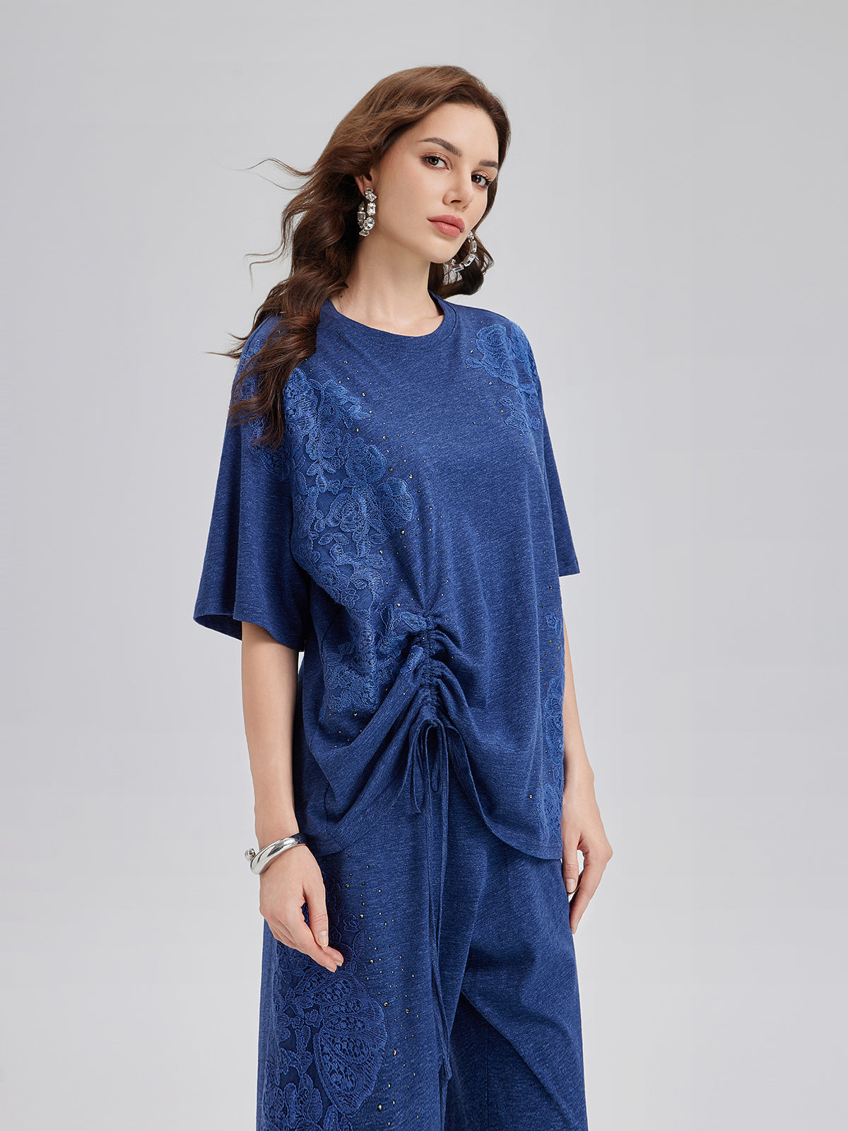 El İşi Dantel Aplike Triko Büzgülü Bluz