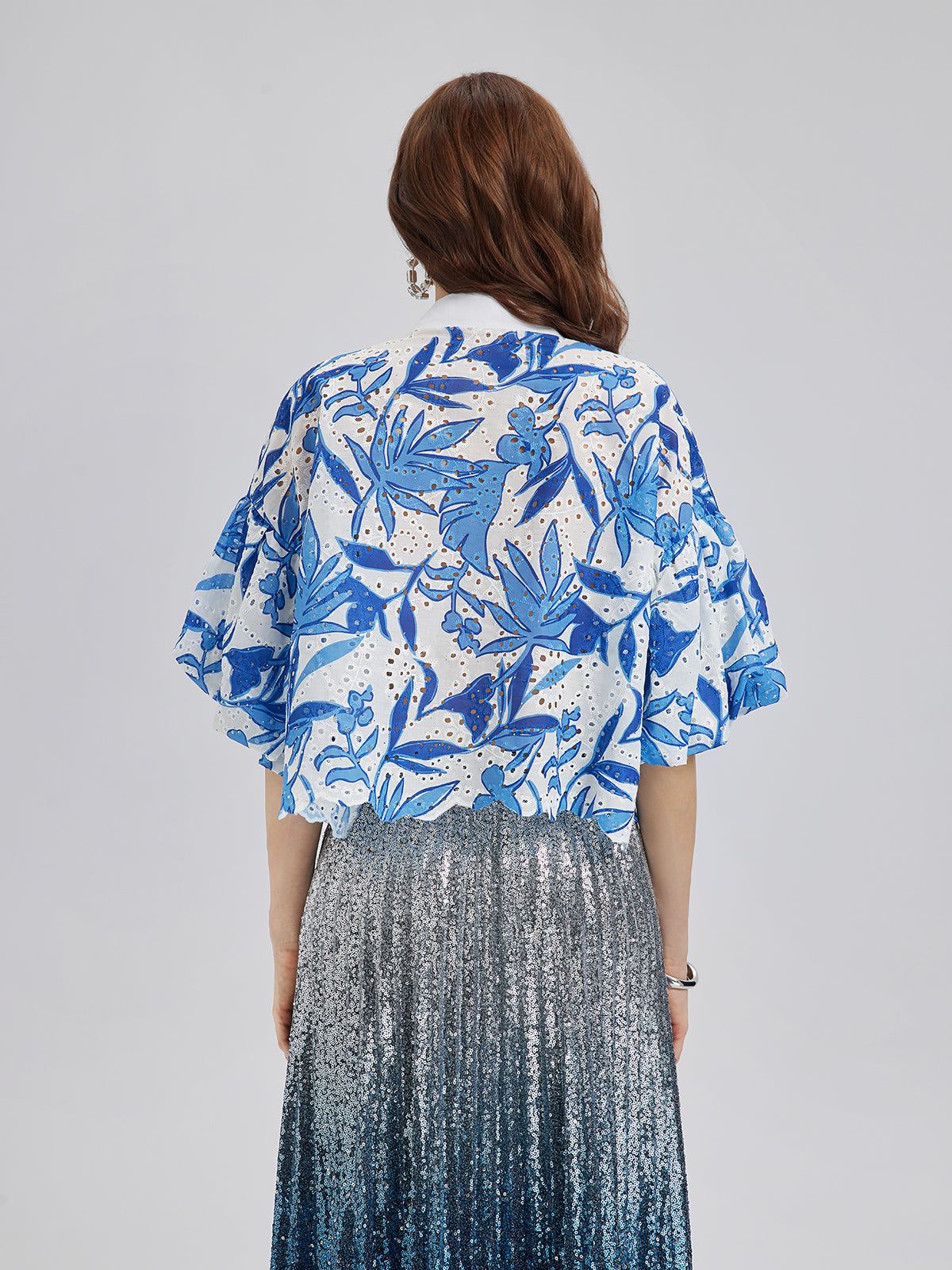 El İşlemeli Taşlı Çiçekli Bluz