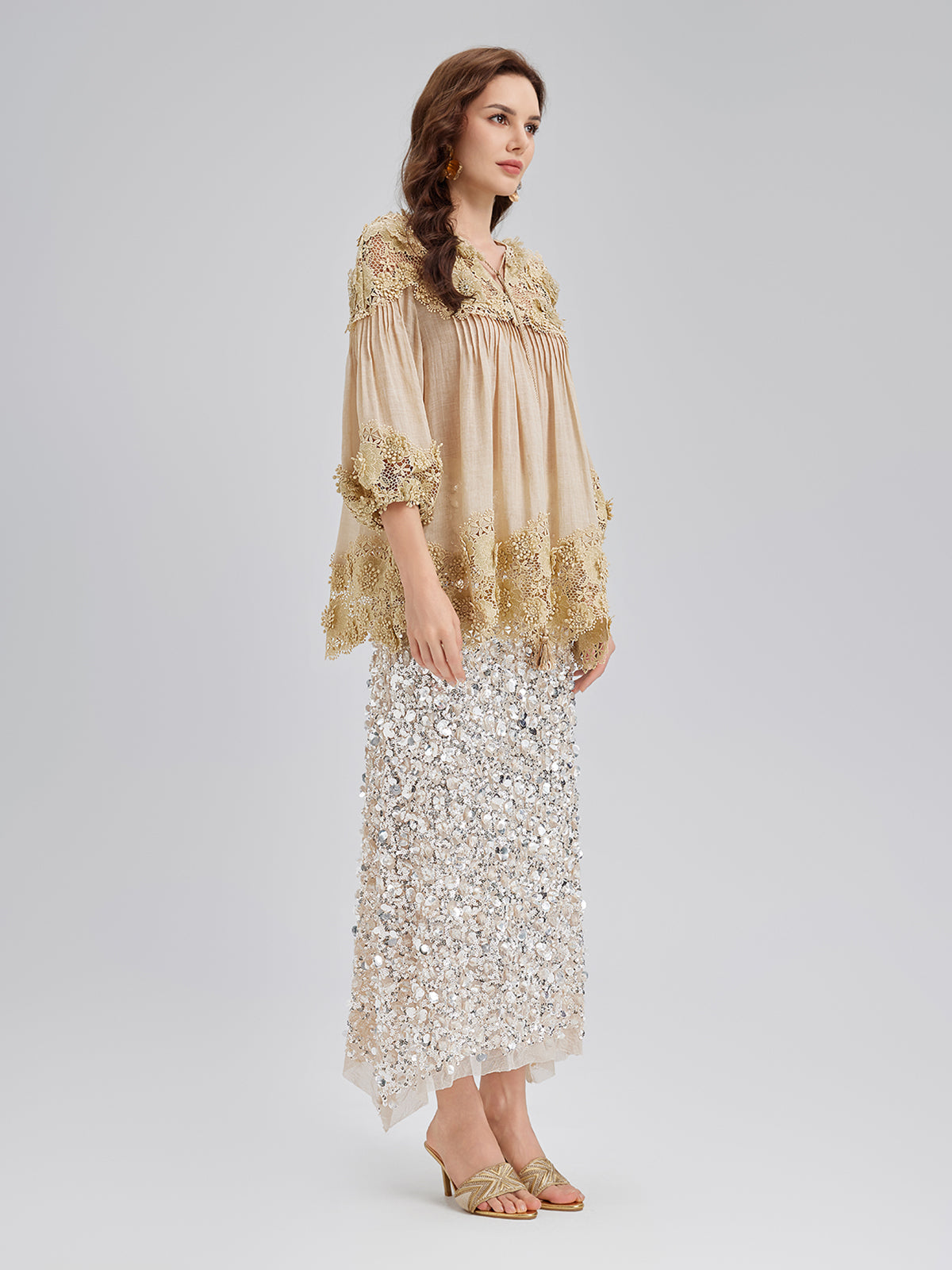 Liyosel Parçalı Pileli Çiçekli Dantel Bluz