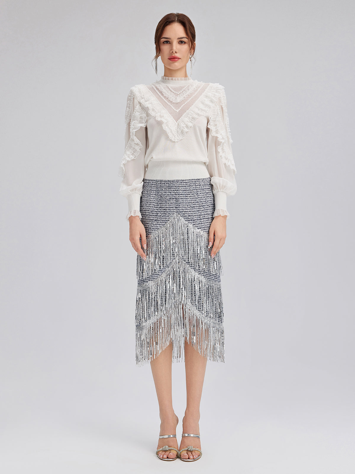 İpek Kollu Dantel ve İnci Detaylı Triko Bluz