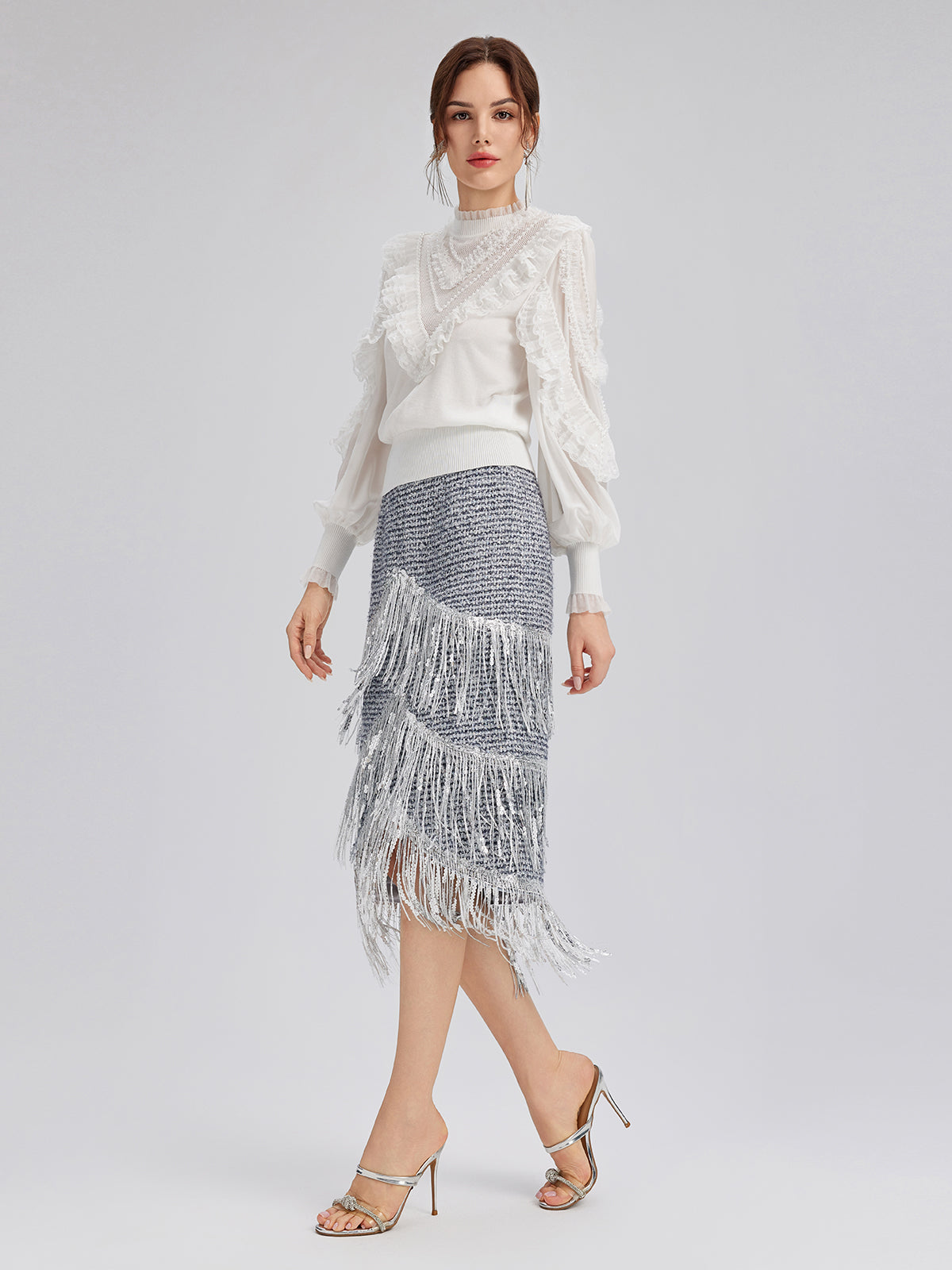 İpek Kollu Dantel ve İnci Detaylı Triko Bluz