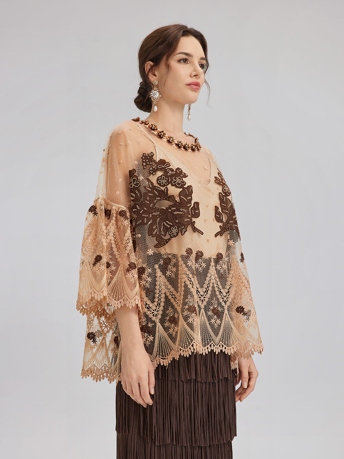 El İşlemesi Pullu Nakışlı Çiçekli Dantel Bluz