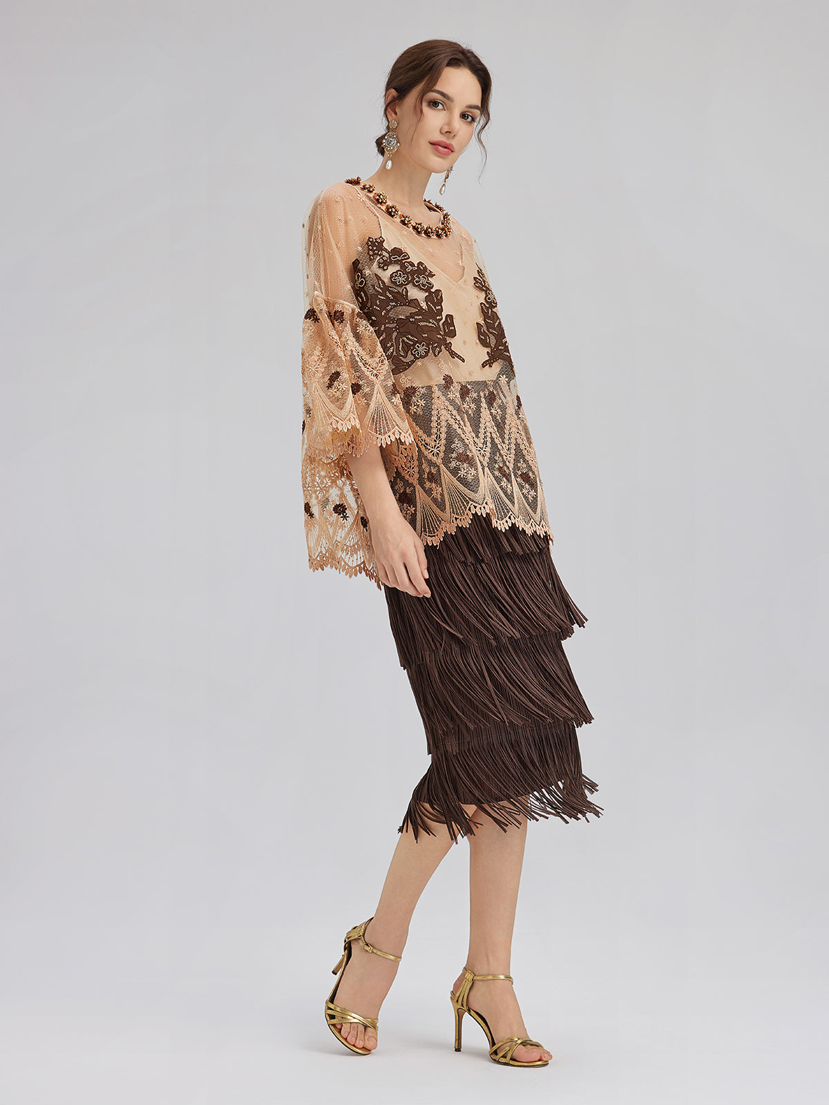 El İşlemesi Pullu Nakışlı Çiçekli Dantel Bluz