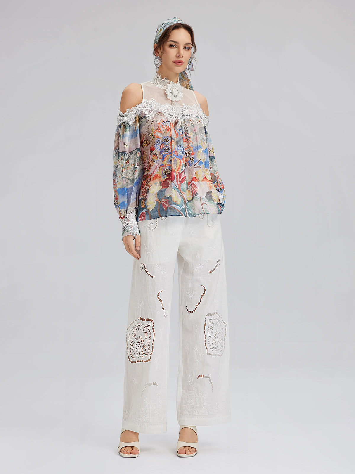 Keten Nakışlı Delikli Tatil Pantolonu