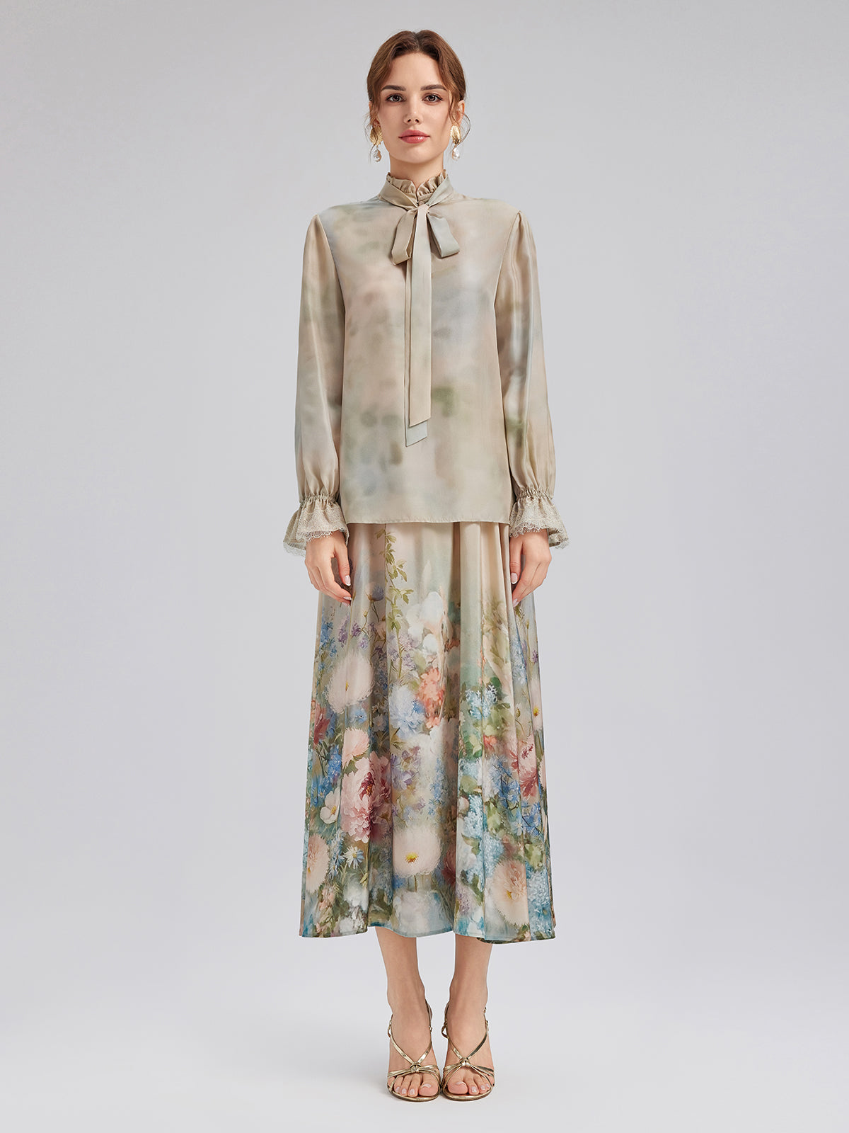 Empresyonist Çiçekli İpek Bağlamalı Bluz