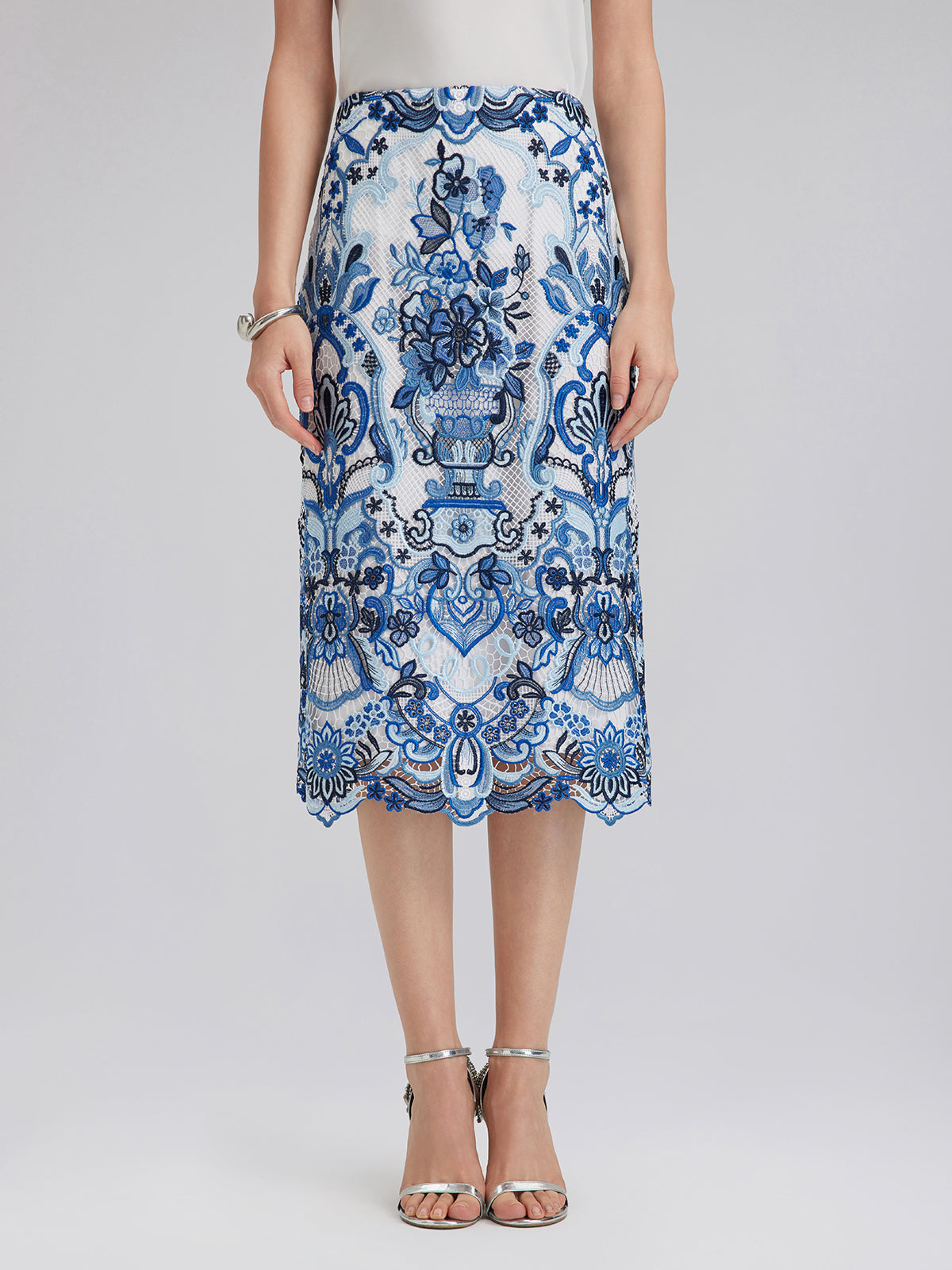 Güpür Dantel Arkası Yırtmaçlı Etek