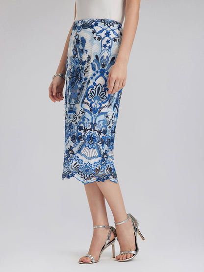 Güpür Dantel Arkası Yırtmaçlı Etek