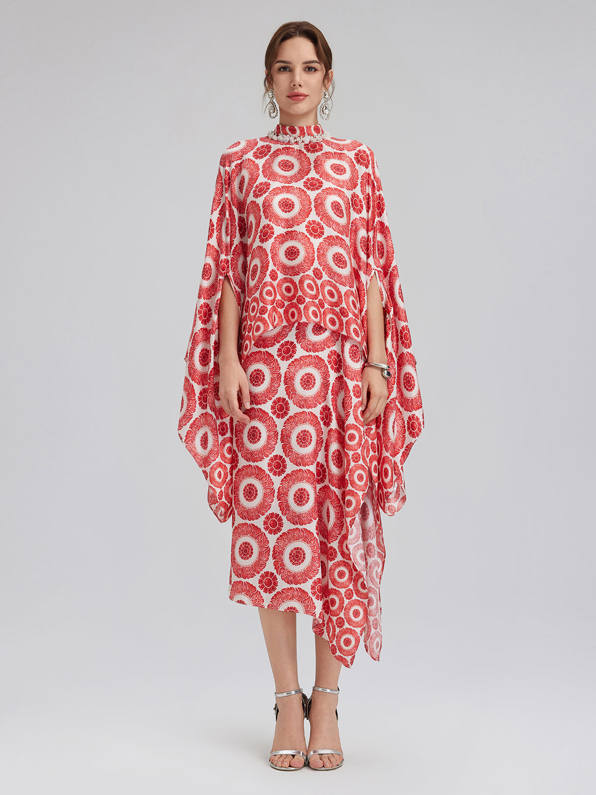 İpek Desenli Vintage Pelerinli Kazak