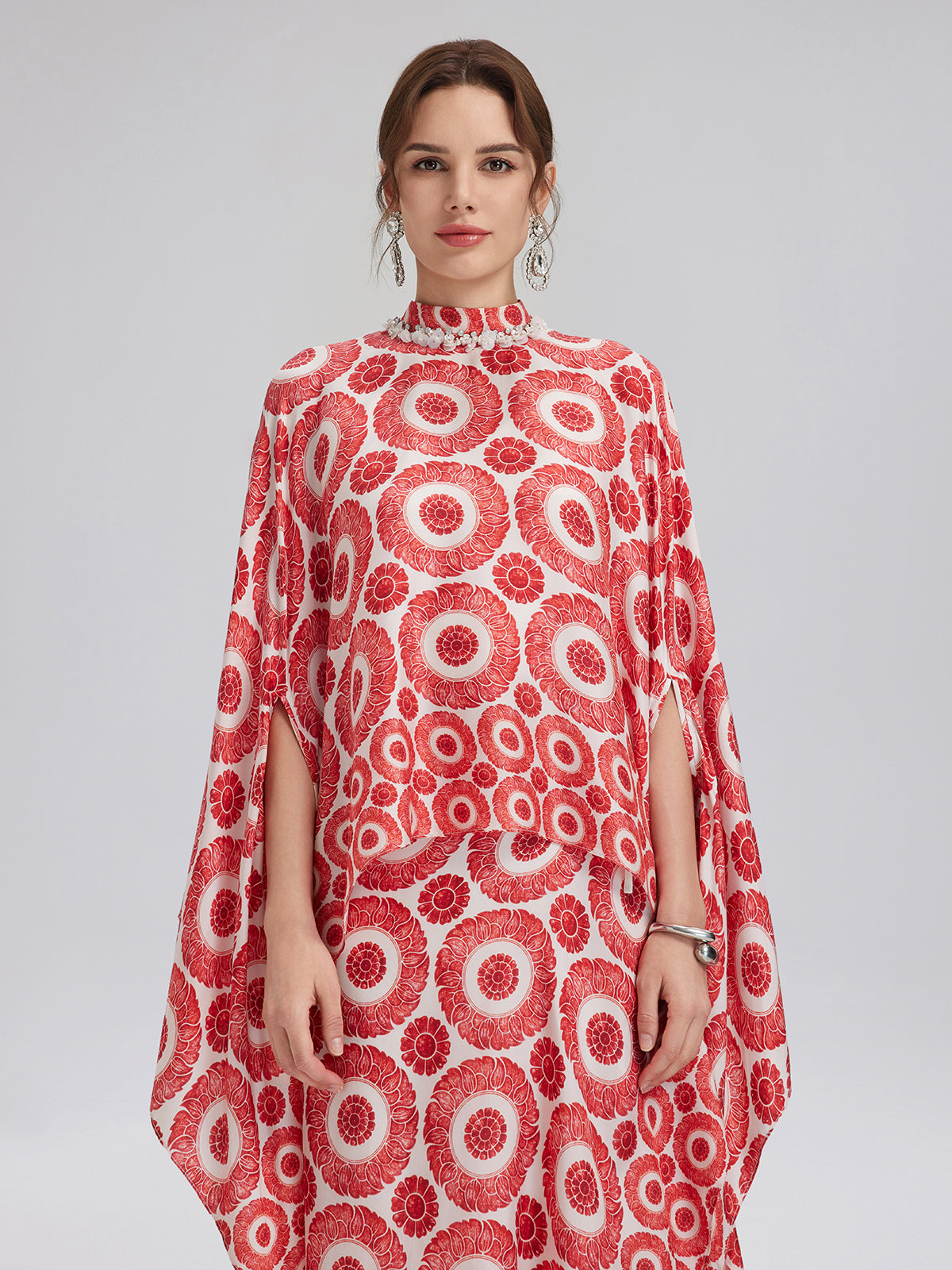 İpek Desenli Vintage Pelerinli Kazak