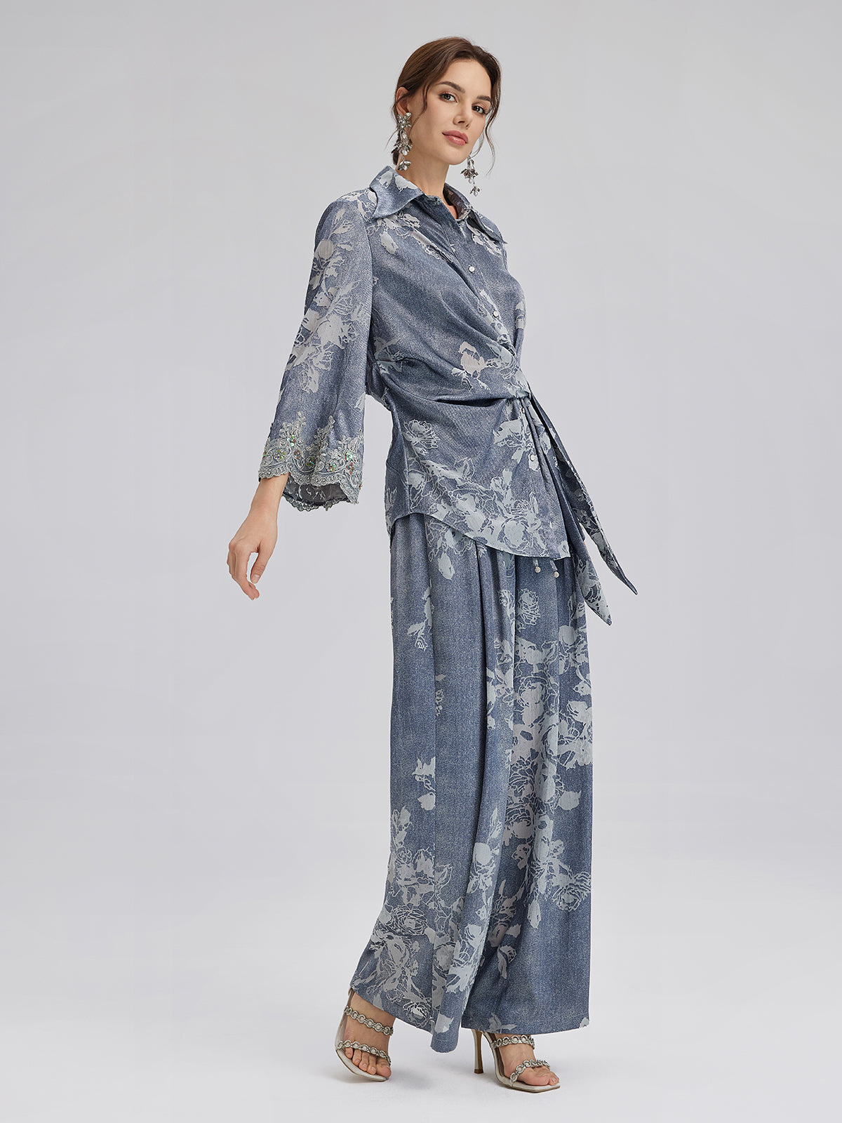 Yakma Çiçek Desenli Önden Bağlamalı Gömlek