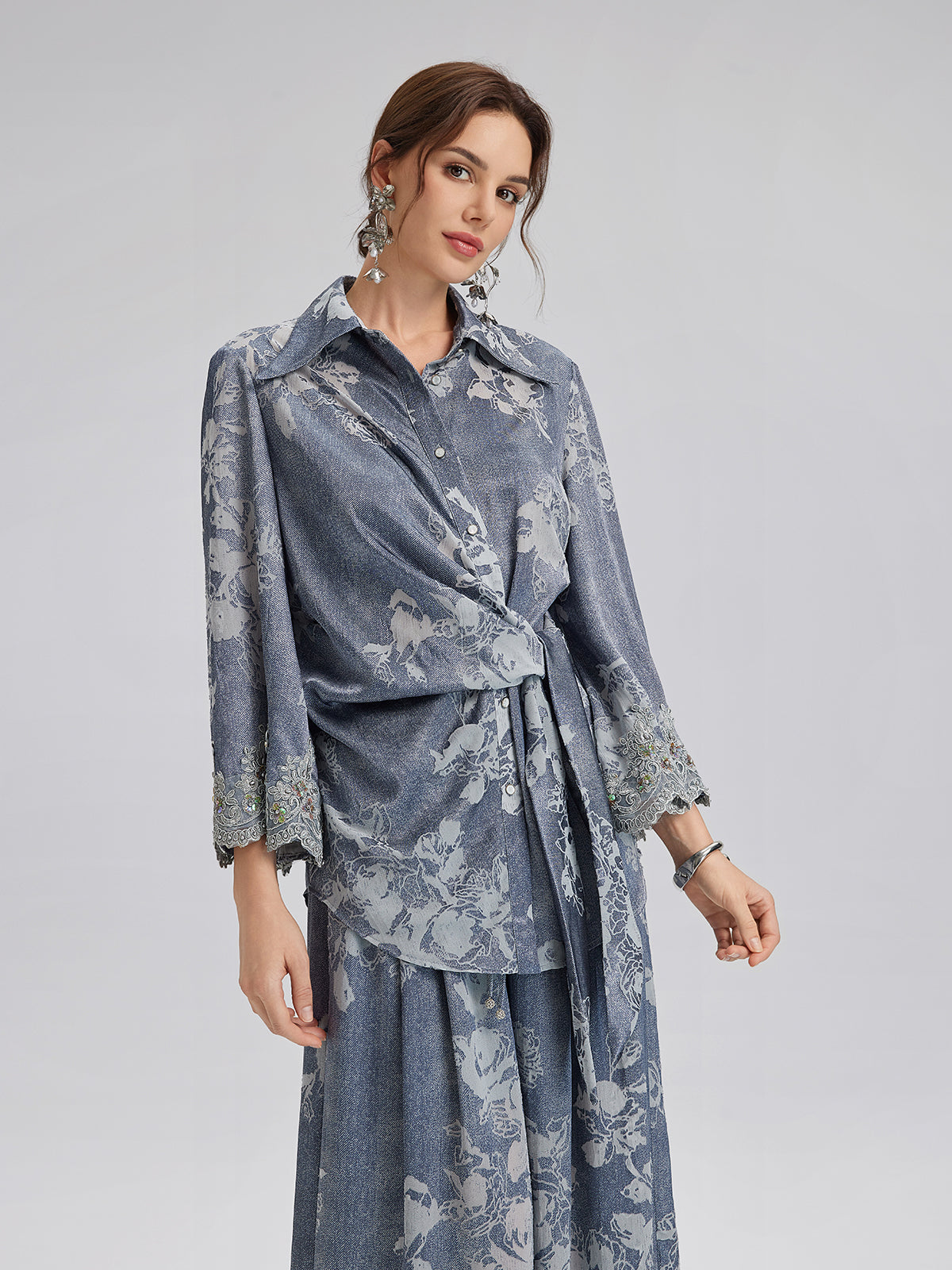 Yakma Çiçek Desenli Önden Bağlamalı Gömlek