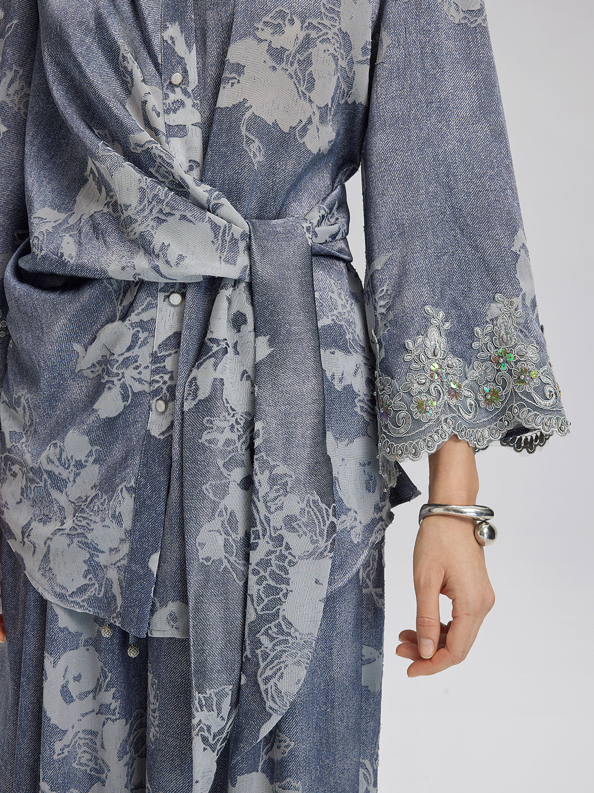 Yakma Çiçek Desenli Önden Bağlamalı Gömlek