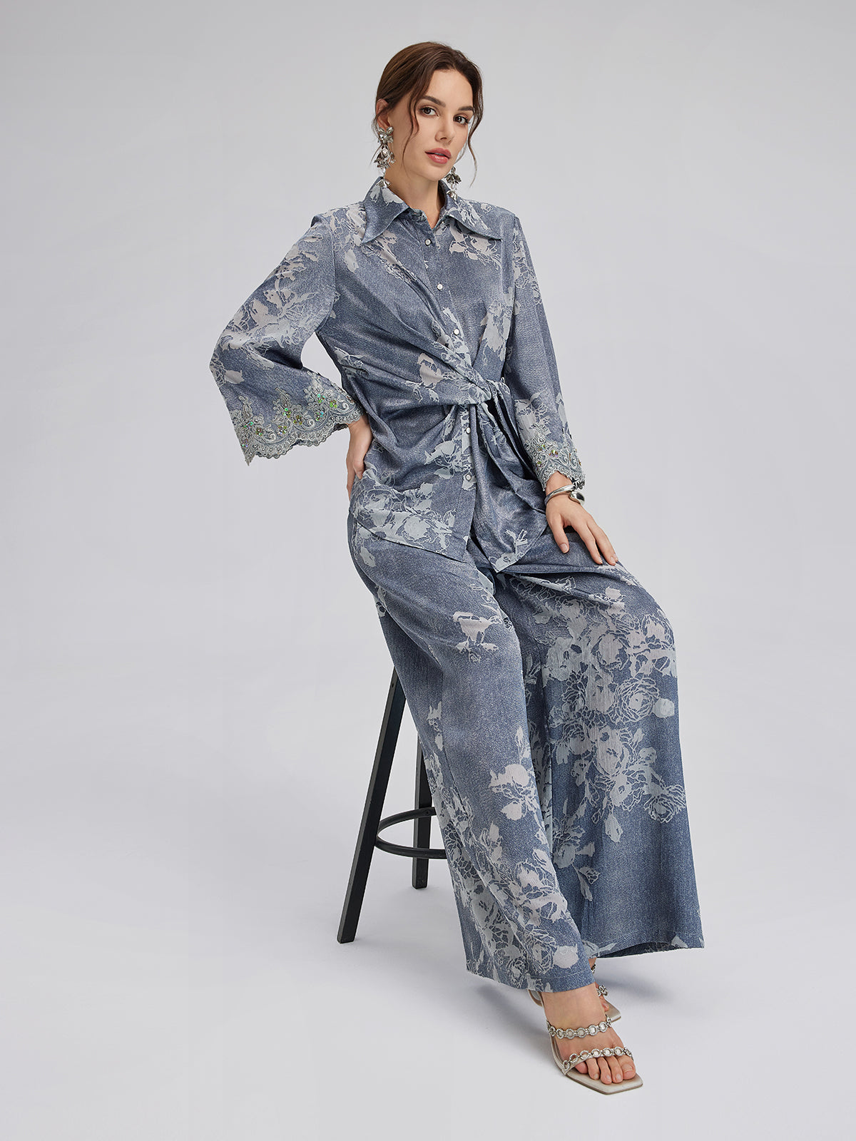 Yakma Çiçek Desenli Önden Bağlamalı Gömlek