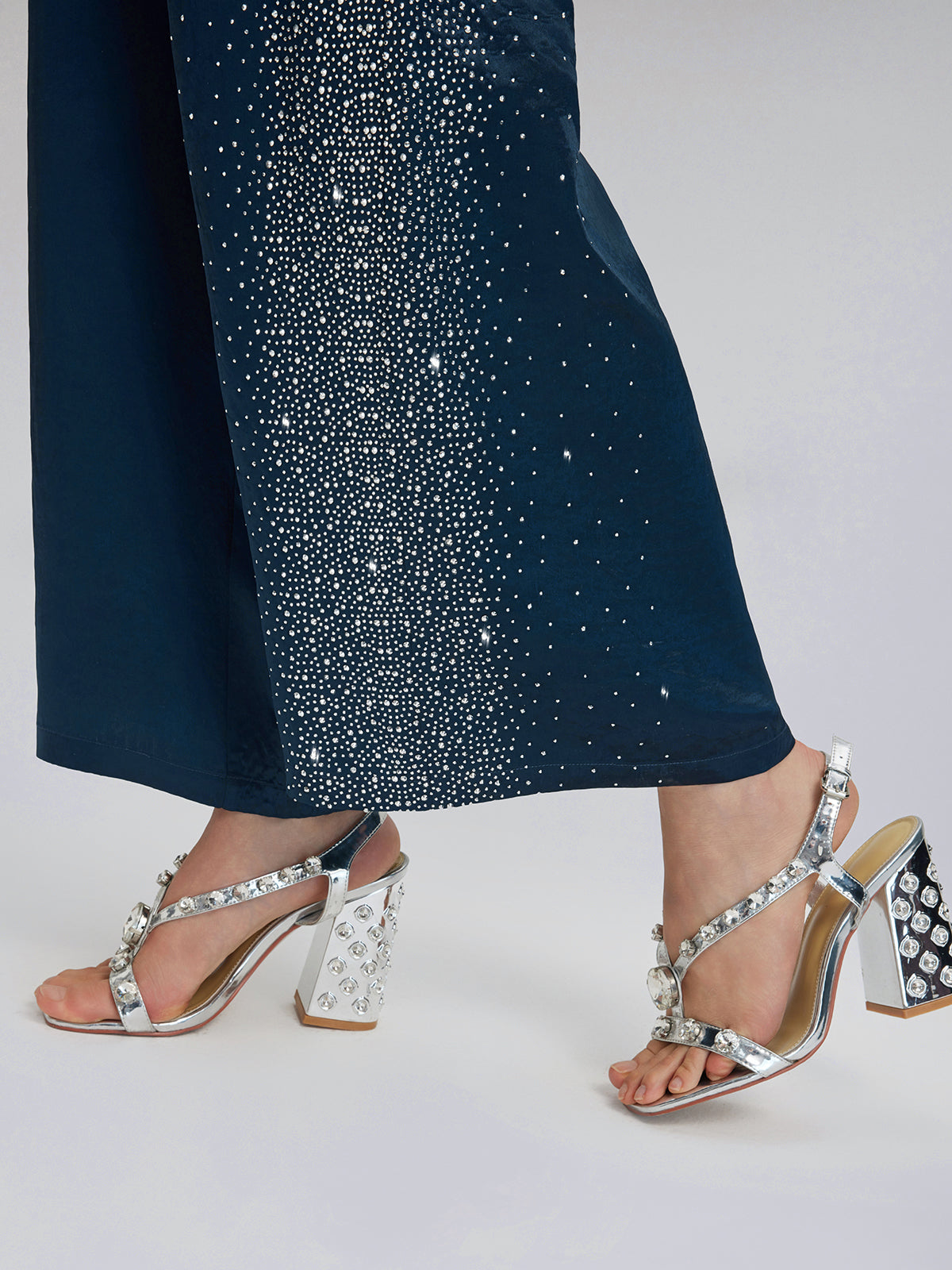 Taşlı Beli Lastikli Bol Pantolon