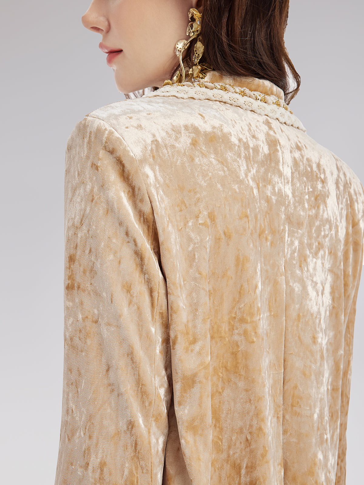 Kadife Dantel Kenarlı Kısa Ceket