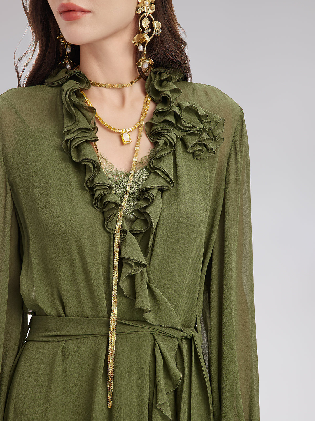 İpek Fırfır Etekli Uzun Elbise ve Dantel Askılısı