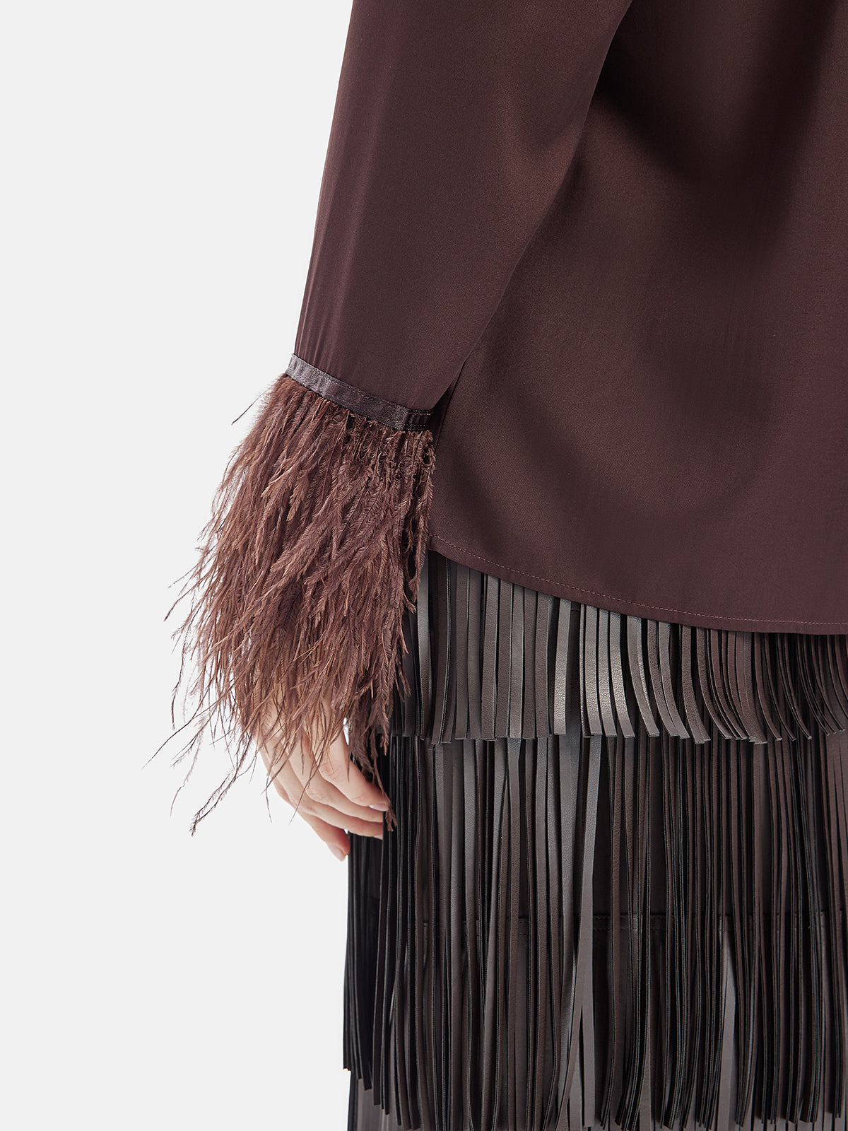 Devekuşu Tüyü Manşetli İpek Gömlek