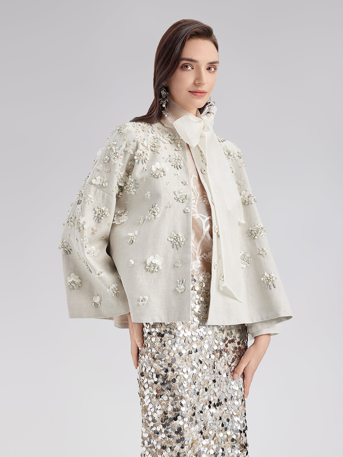 El İşlemesi Keten Pelerin Kaban