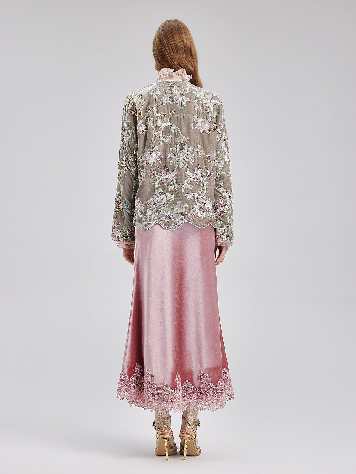 Lüks Nakışlı İpek Kadife Ceket