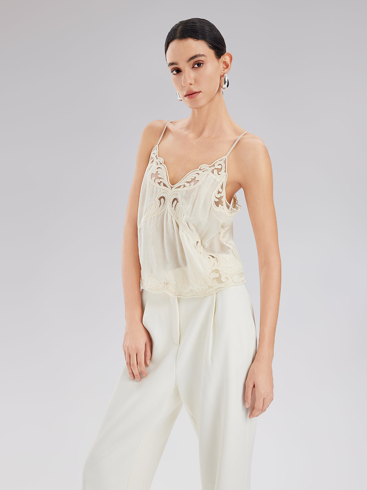 Şık Minimalist Dantel V Yaka Bluz