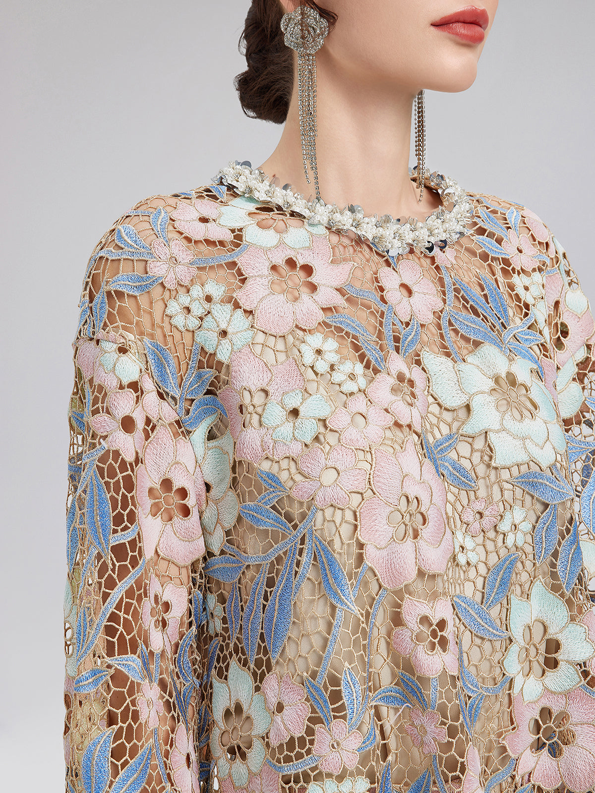 Özel Güpür Dantel Çiçekli Bluz