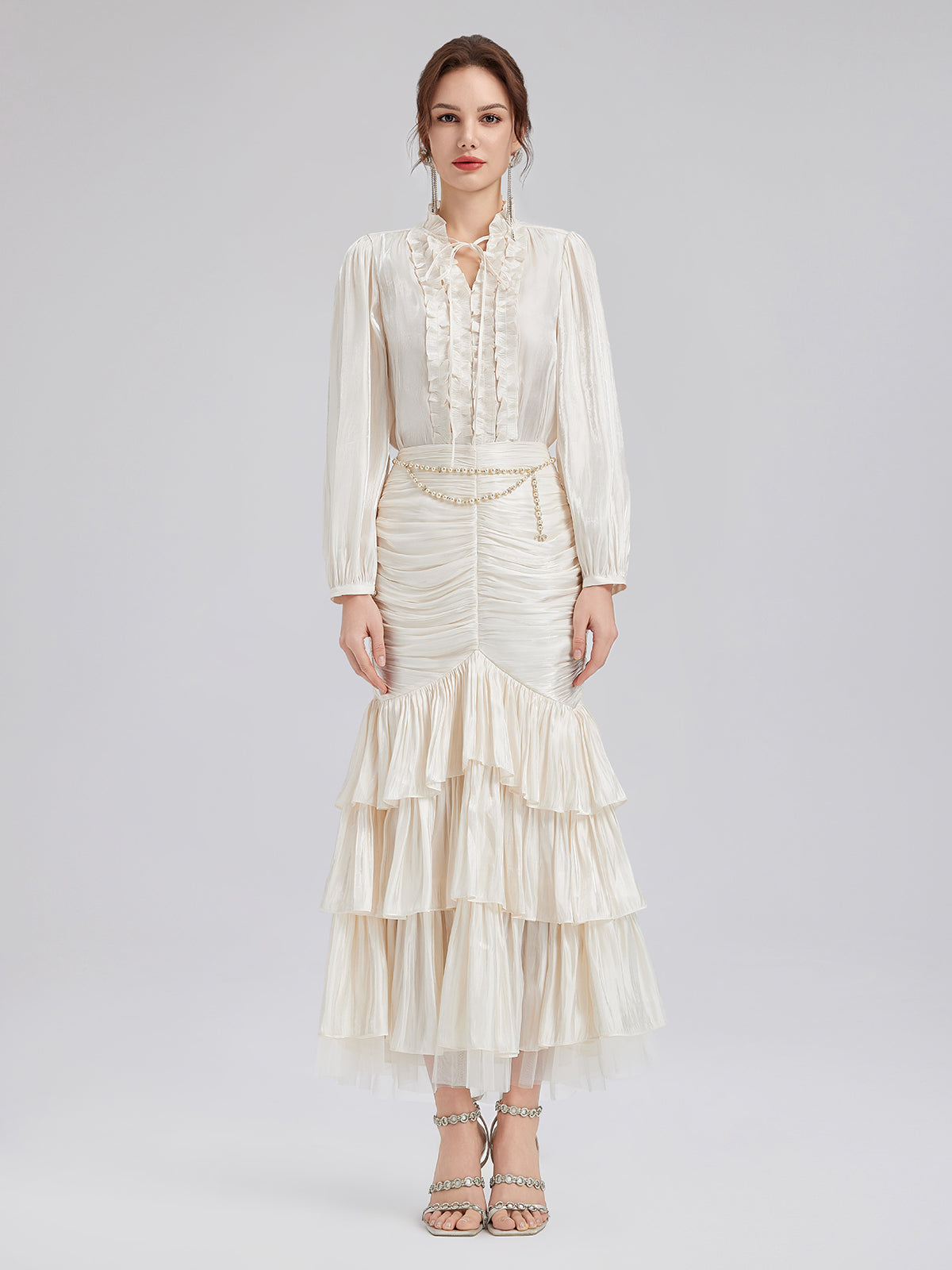 Romantik Ada Temalı Saten Bluz