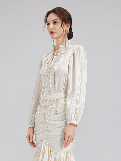 Romantik Ada Temalı Saten Bluz