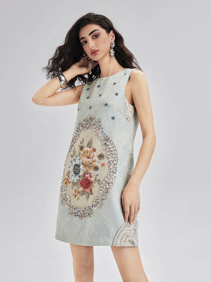 El İşlemesi Boncuklu Çiçekli Askılı Elbise