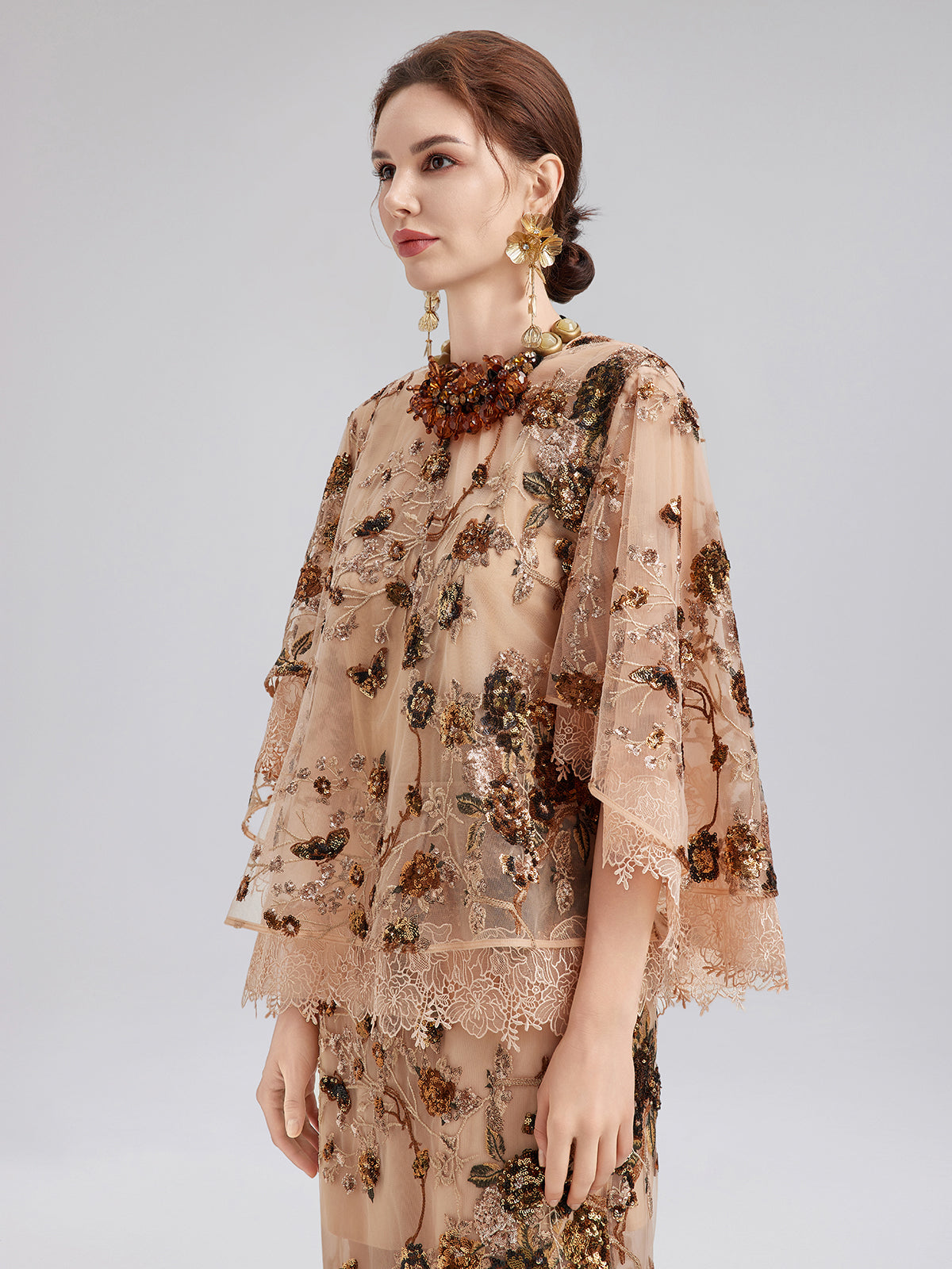 Lüks Nakışlı Pullu Uzun Kollu Bluz