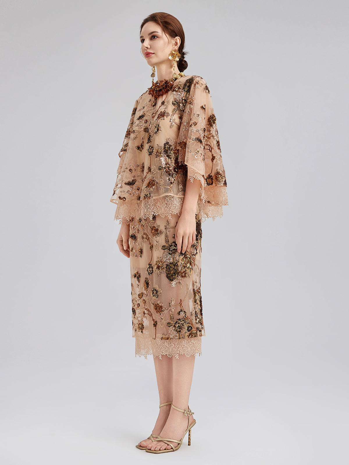 Lüks Nakışlı Pullu Uzun Kollu Bluz