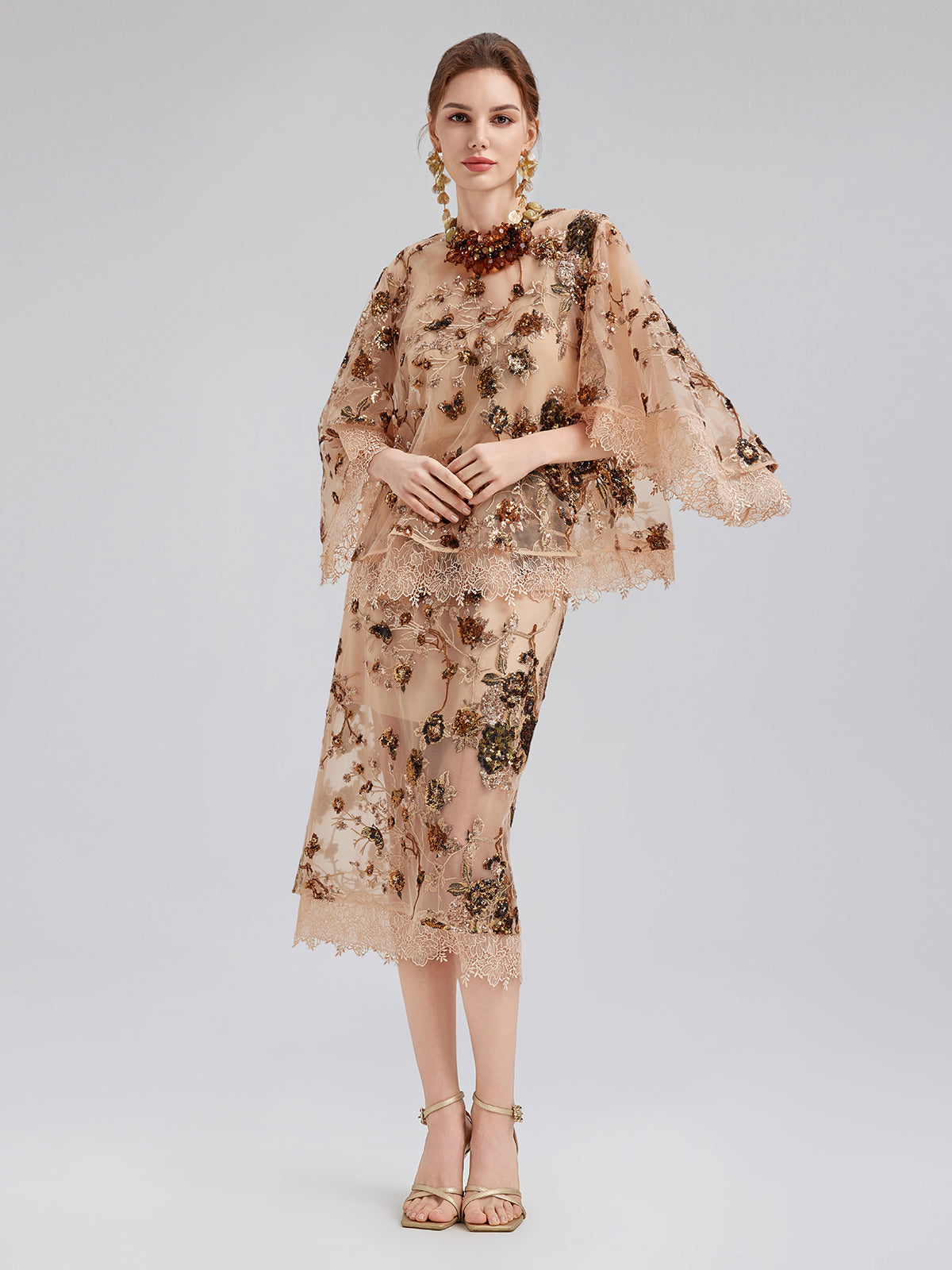 Lüks Nakışlı Pullu Uzun Kollu Bluz