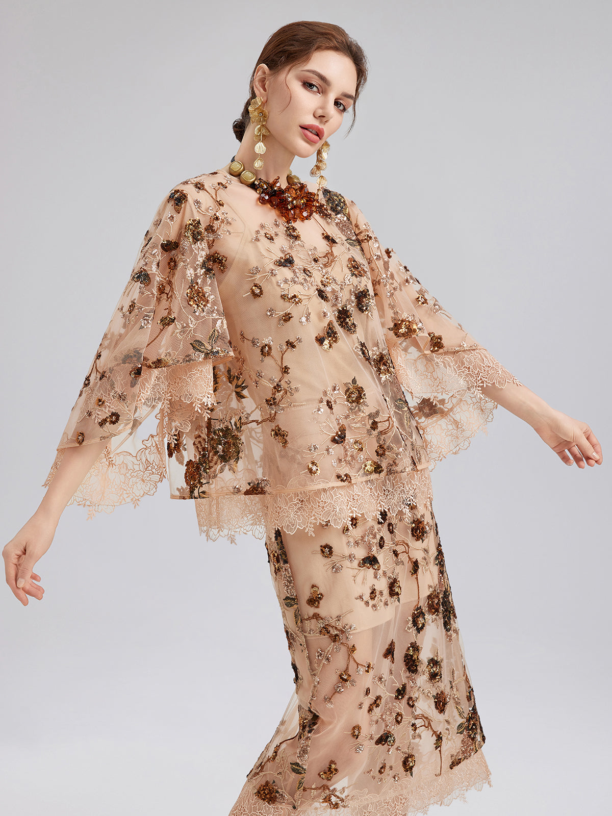 Lüks Nakışlı Pullu Uzun Kollu Bluz