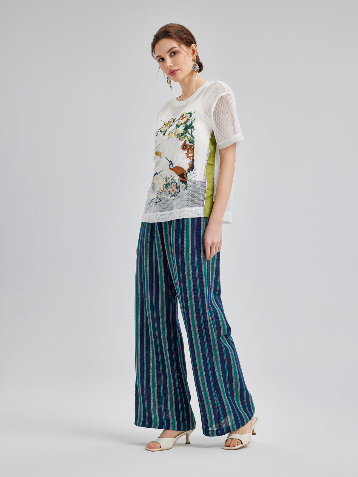 Hafif Çizgili Beli Lastikli Pantolon