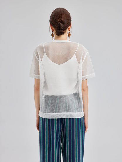 3 Boyutlu Çiçek Nakışlı Tişört