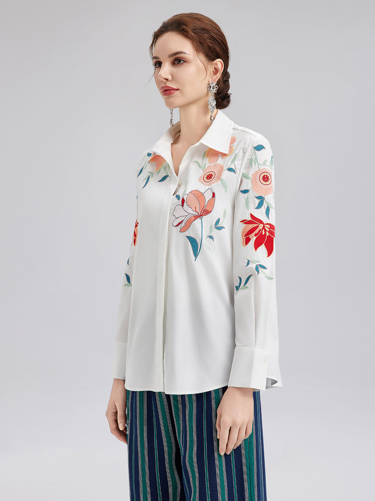 Pamuklu Nakışlı Çiçekli Gömlek