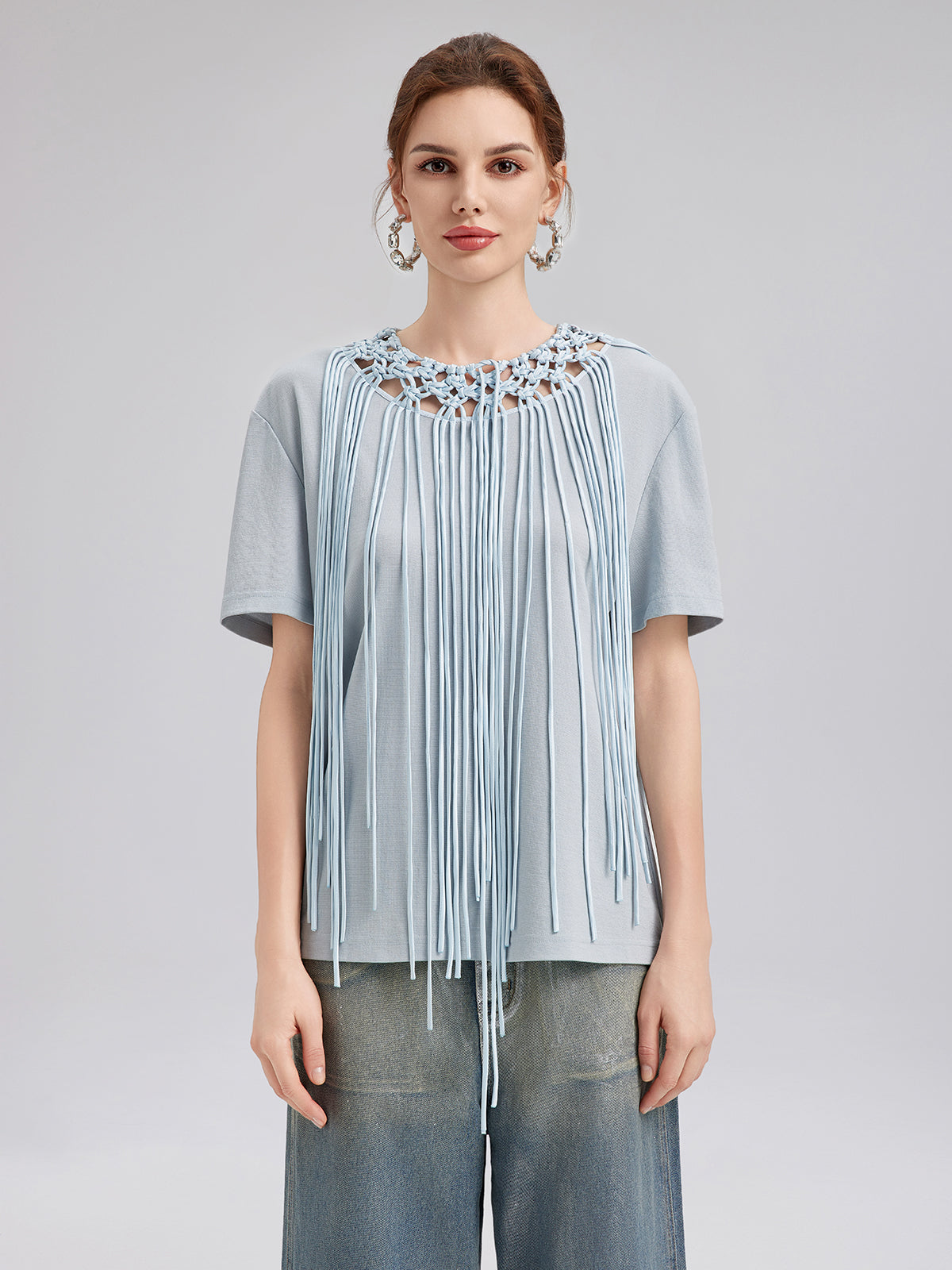 El Yapımı Örgü Püsküllü Tişört