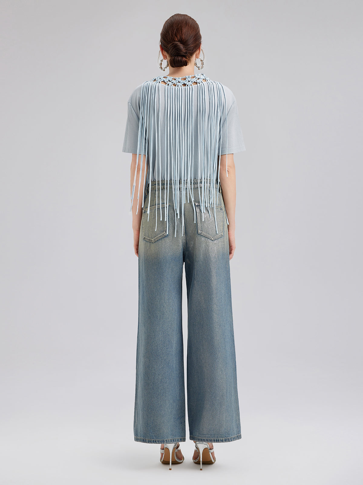 El Yapımı Örgü Püsküllü Tişört