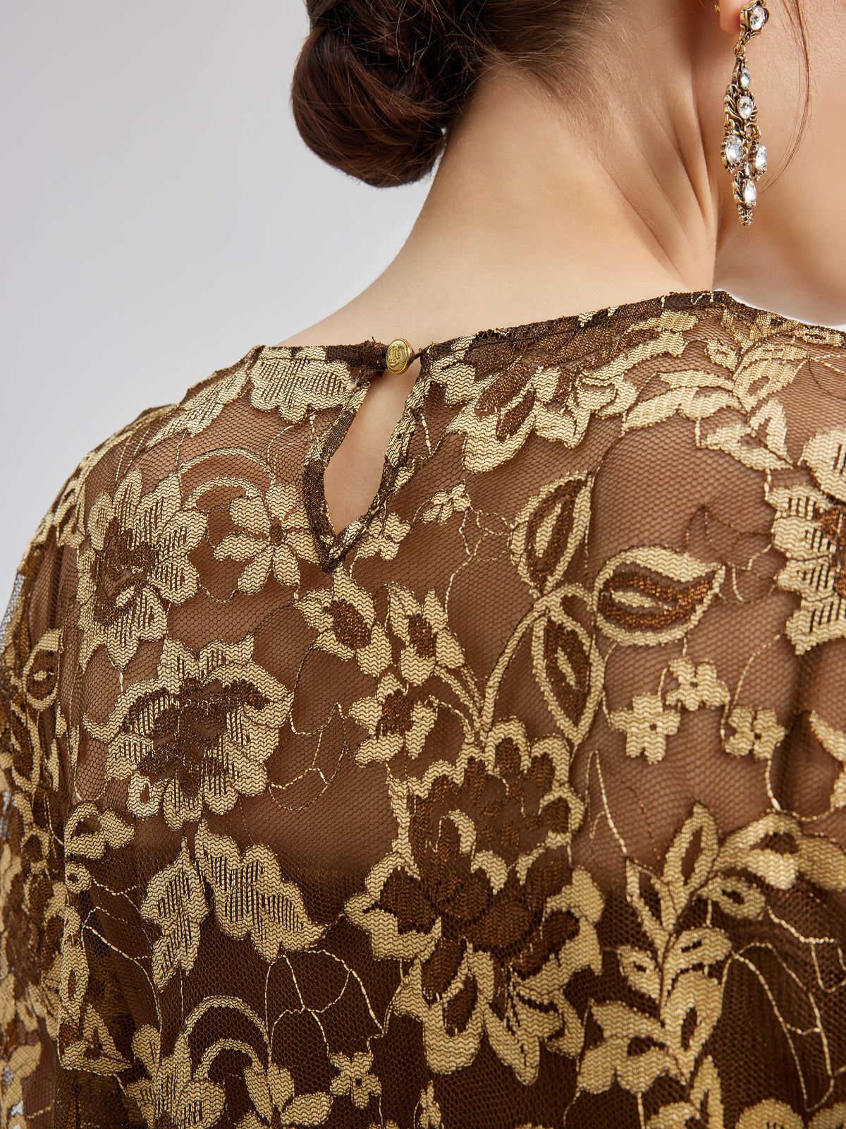 Altın Dantel Boncuklu Cepli Tişört