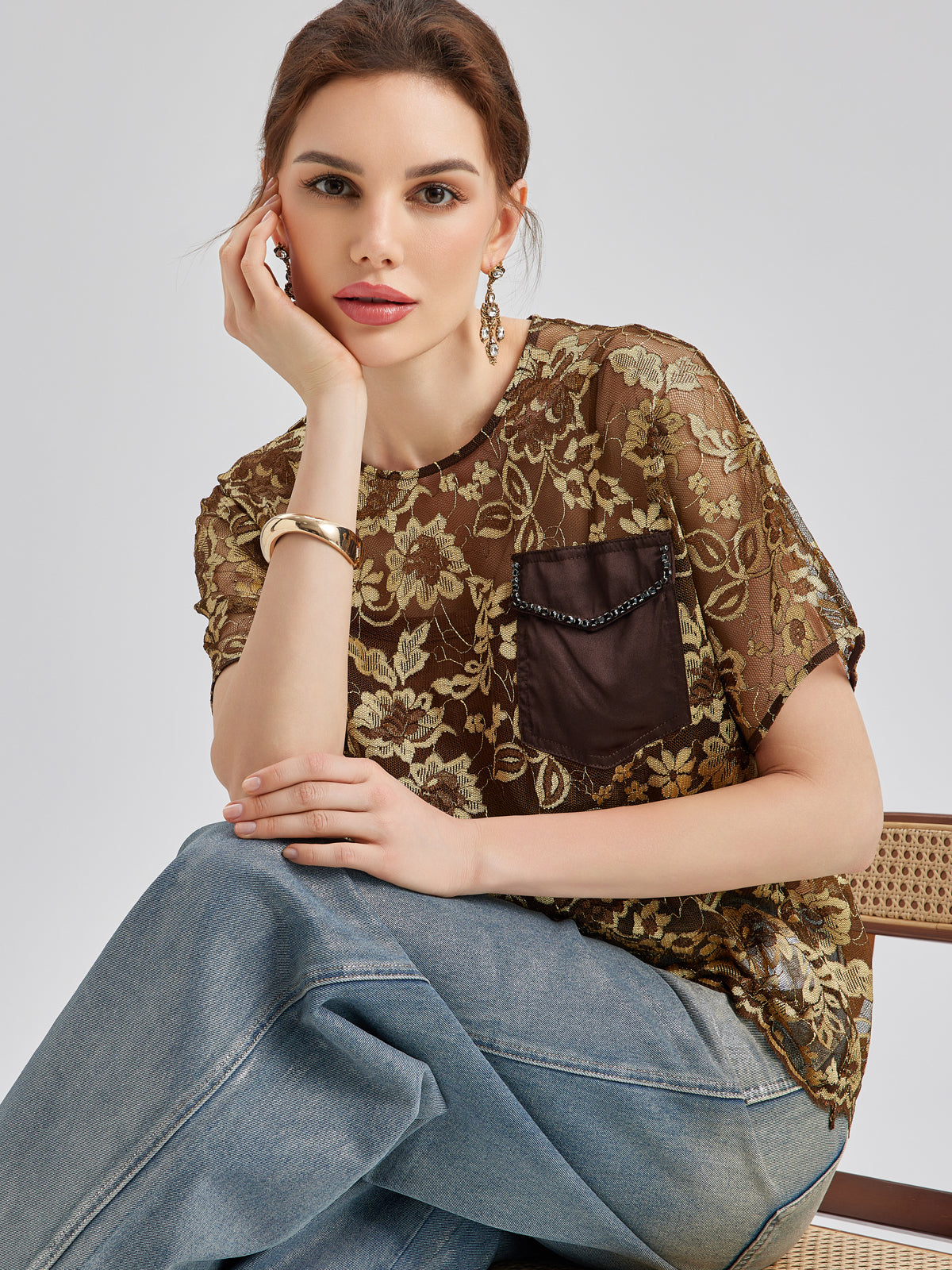 Altın Dantel Boncuklu Cepli Tişört