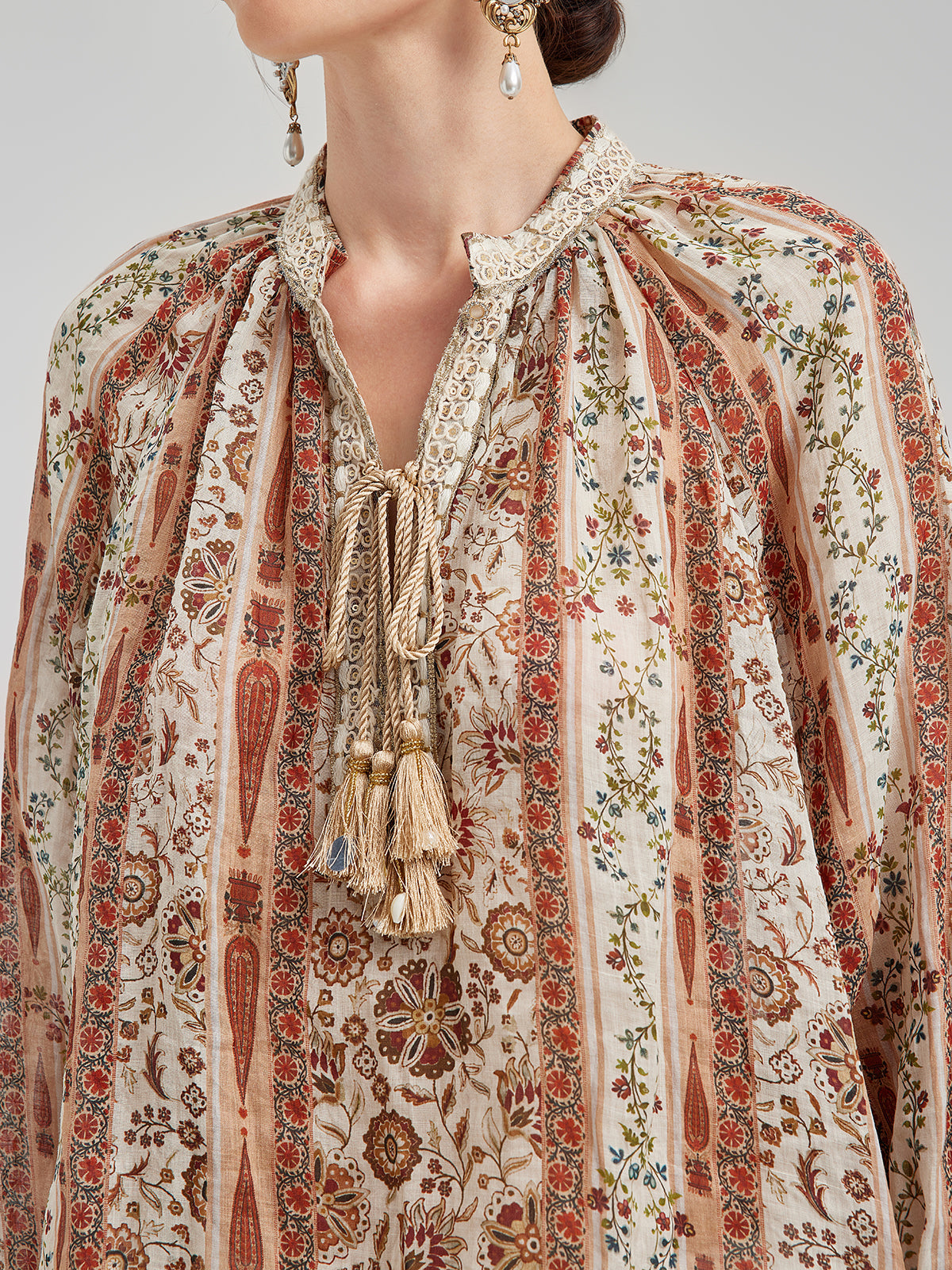 Nefes Alan Etnik Desenli Keten Görünümlü Gömlek