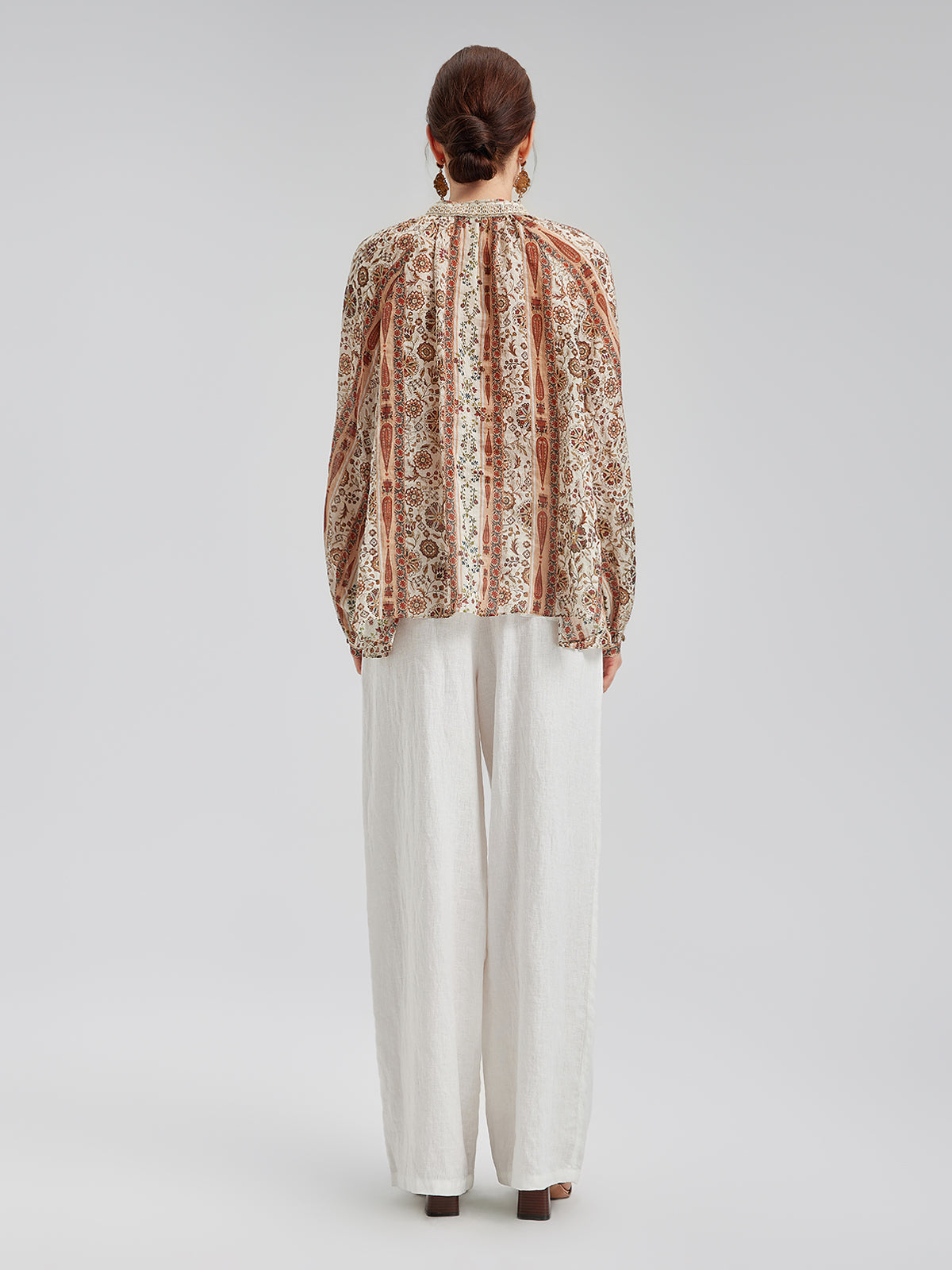 Nefes Alan Etnik Desenli Keten Görünümlü Gömlek