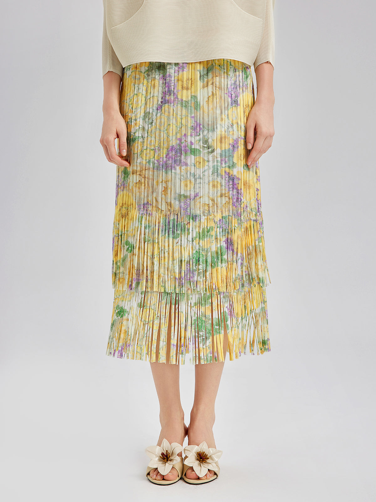 Şık Çiçekli Pileli Püsküllü Etek