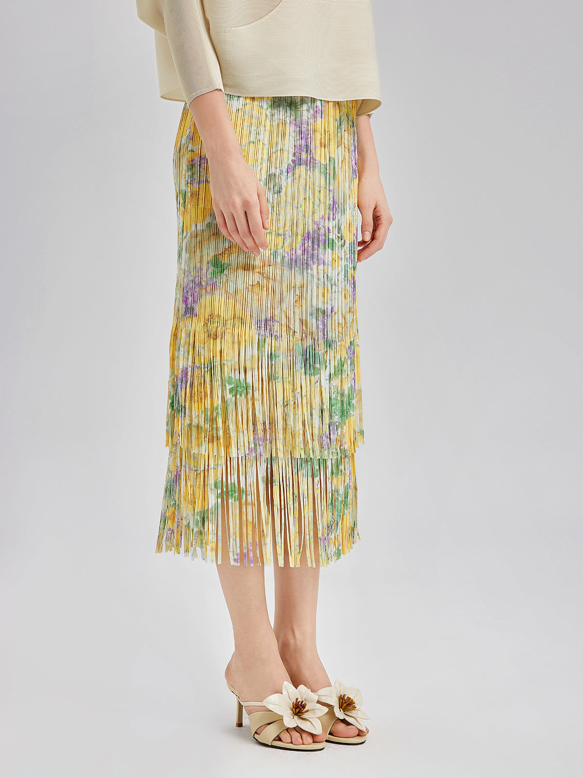 Şık Çiçekli Pileli Püsküllü Etek