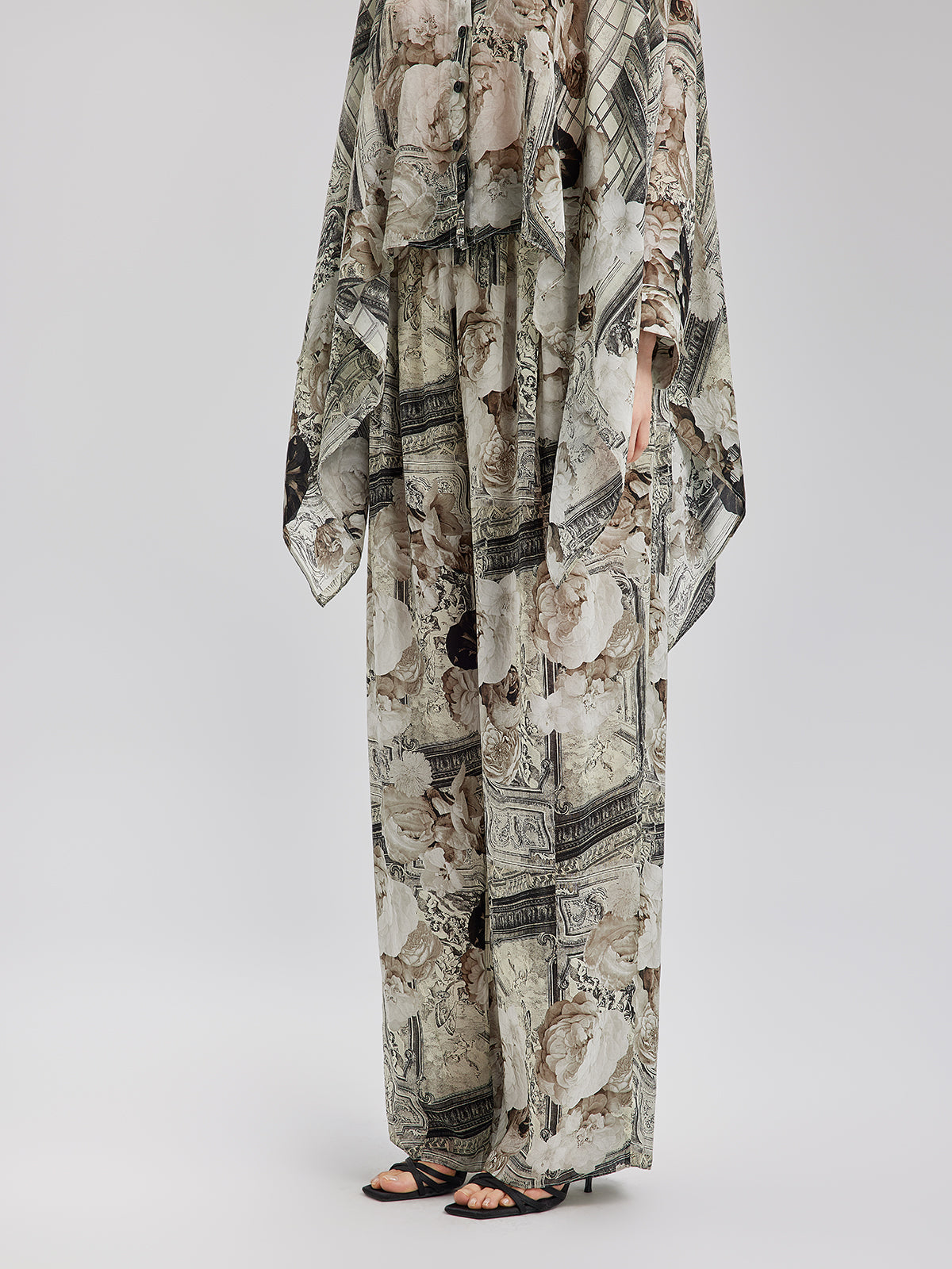 Barok Desenli İpeksi Tatil Pantolonu