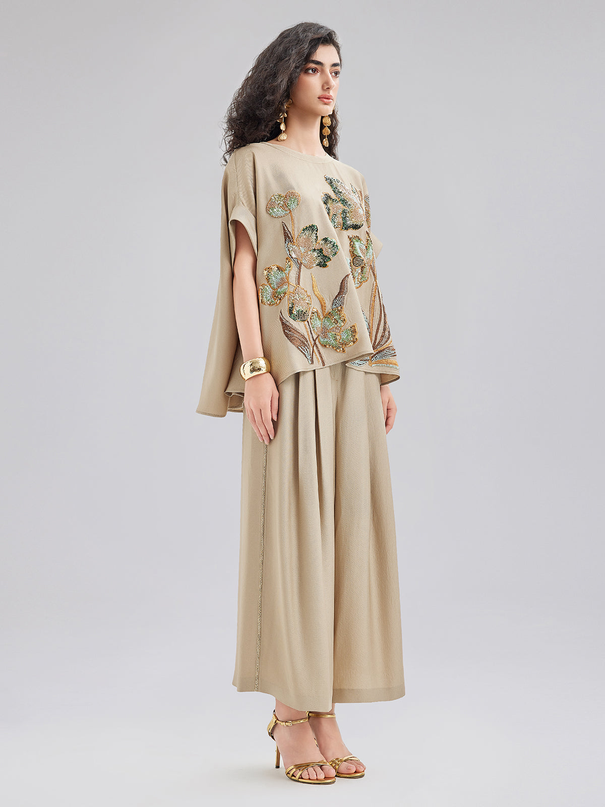 Vintage El İşlemeli Boncuklu Aplike Bluz