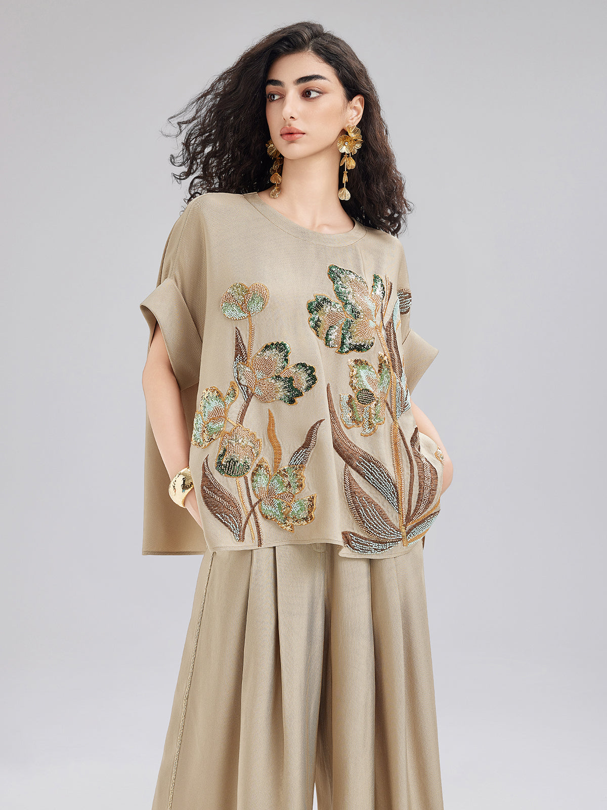 Vintage El İşlemeli Boncuklu Aplike Bluz