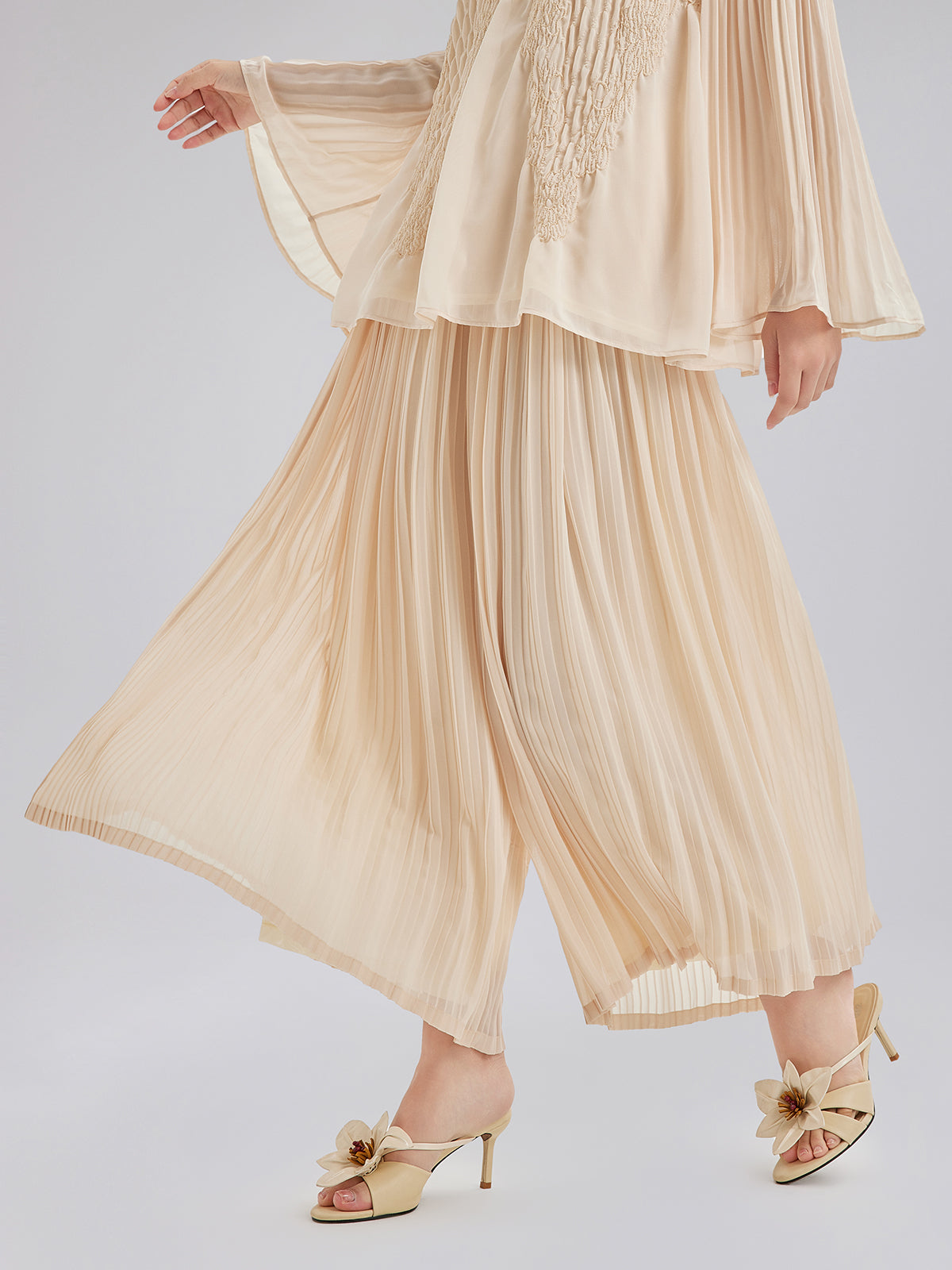 Lüks Pileli Şık Rahat Lastikli Pantolon