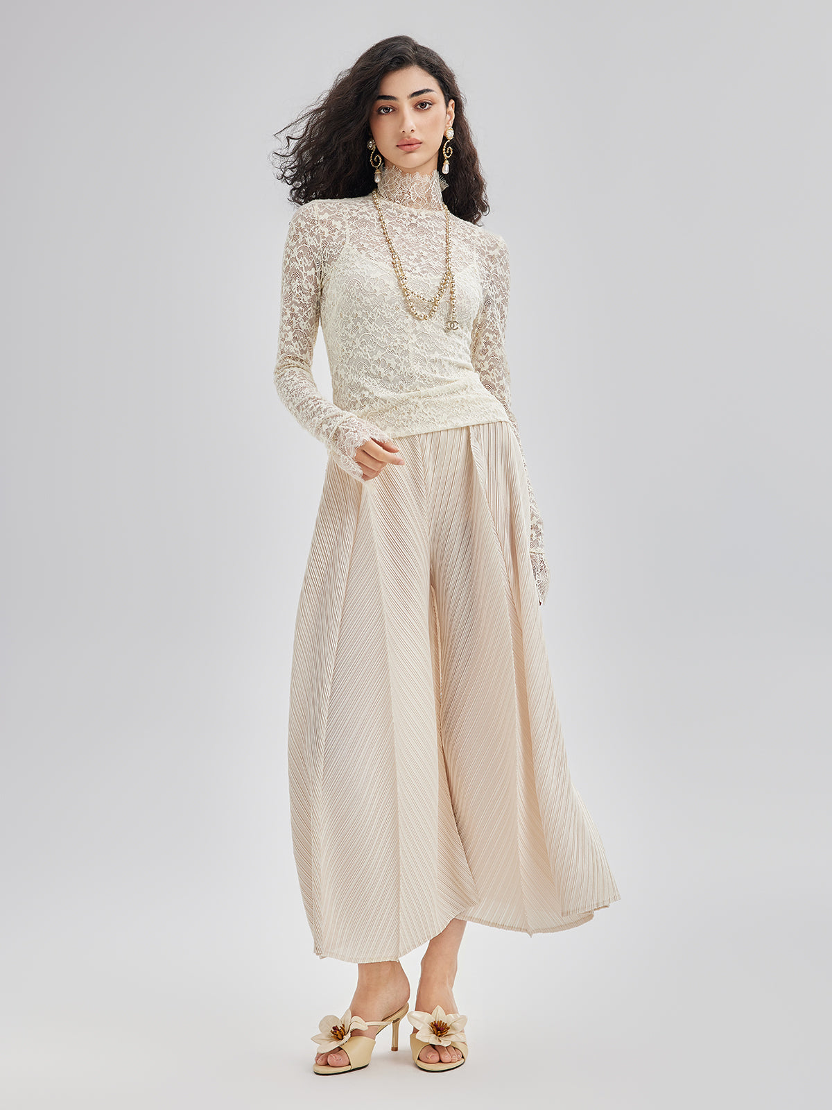 Fransız Dantelli Kazak Bluz