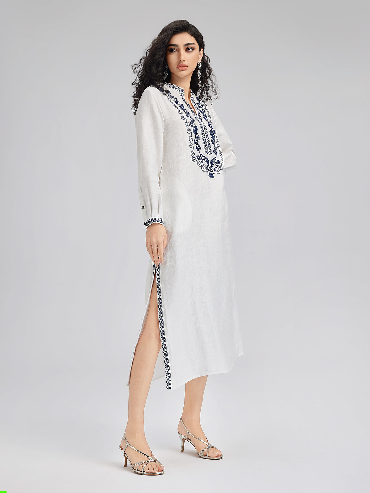 Fransız Keten Görünümlü Blok Renkli Nakışlı Elbise